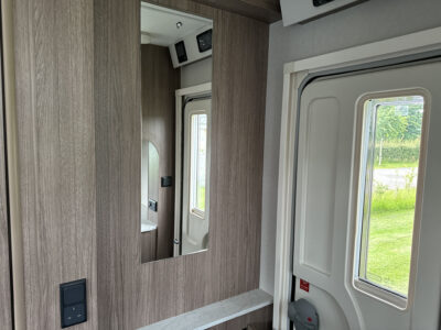 2025 Coachman Acadia 460 caravan